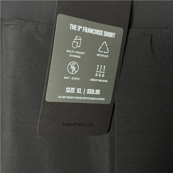 Fabletics Men’s The Franchise Shorts 9" Inseam Zip Pockets Black Size XL New - Picture 5 of 6